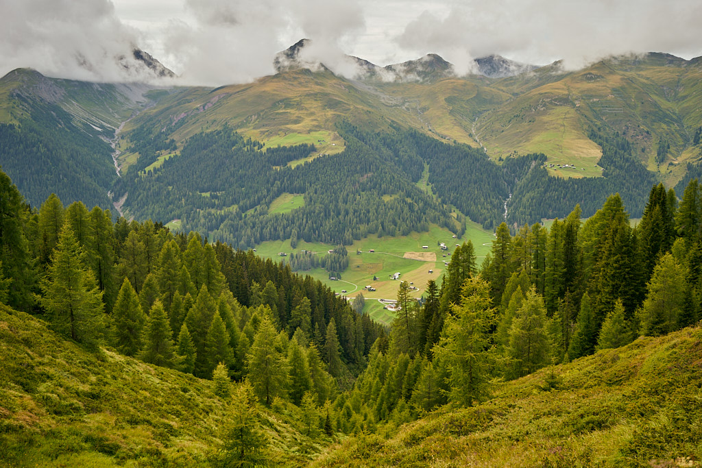 Die Gipfel der Strelakette auf der anderen Talseite Die Gipfel der Strelakette auf der anderen Talseite