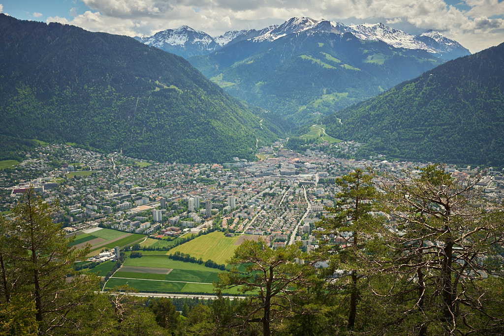 Die Stadt Chur wird mit zunehmender Höhe immer kleiner Die Stadt Chur wird mit zunehmender Höhe immer kleiner