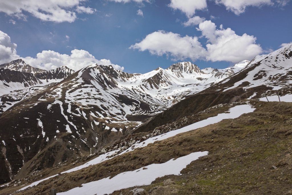 Ausblick auf die Berge in Richtung Lenzerheide/Arosa Ausblick auf die Berge in Richtung Lenzerheide/Arosa