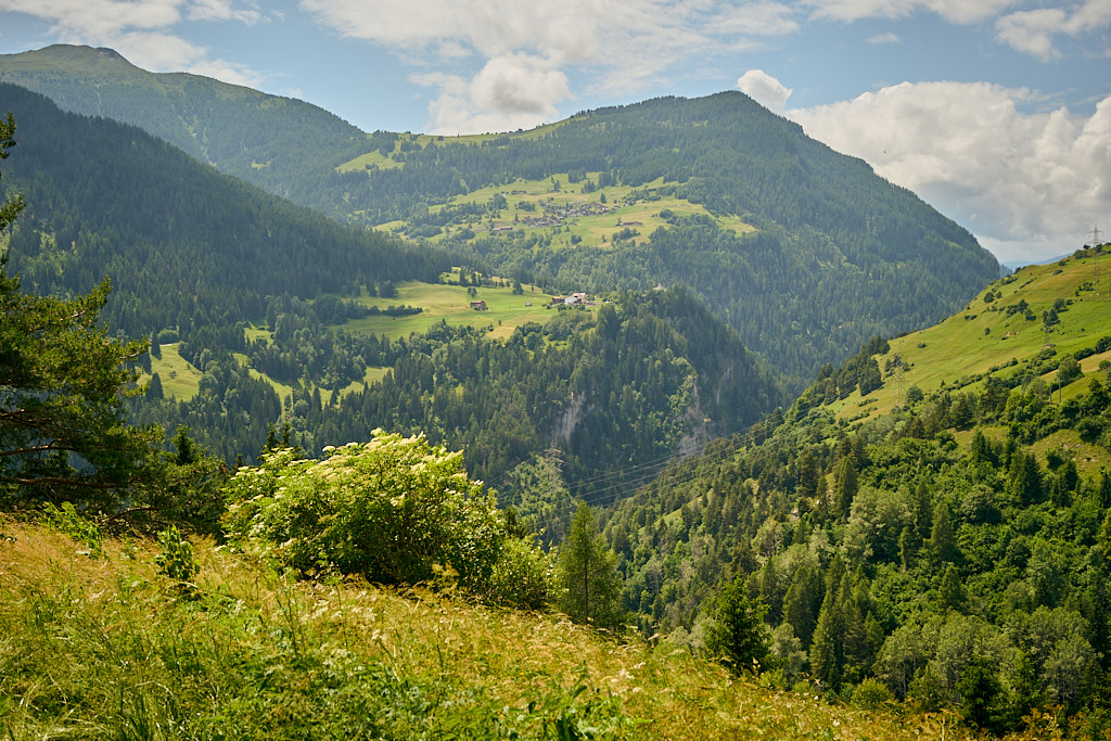 Die Schynschlucht mit Mutten und Obermutten Die Schynschlucht mit Mutten und Obermutten