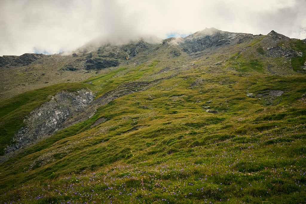 Der Piz Curver in den Wolken Der Piz Curver in den Wolken
