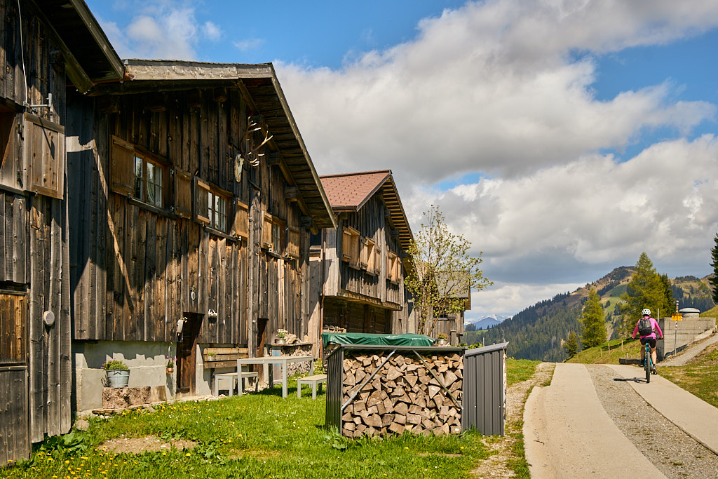 Ankunft bei den Hütten von Stams Ankunft bei den Hütten von Stams