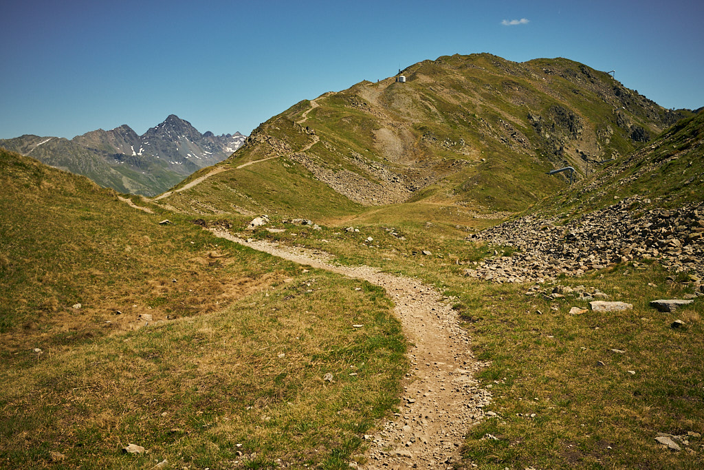 Wanderweg von Brämabüel zum Jakobshorn Wanderweg von Brämabüel zum Jakobshorn