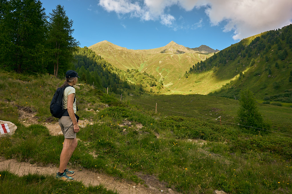 Blick hinauf zu Tällihorn und Wüosthorn Blick hinauf zu Tällihorn und Wüosthorn