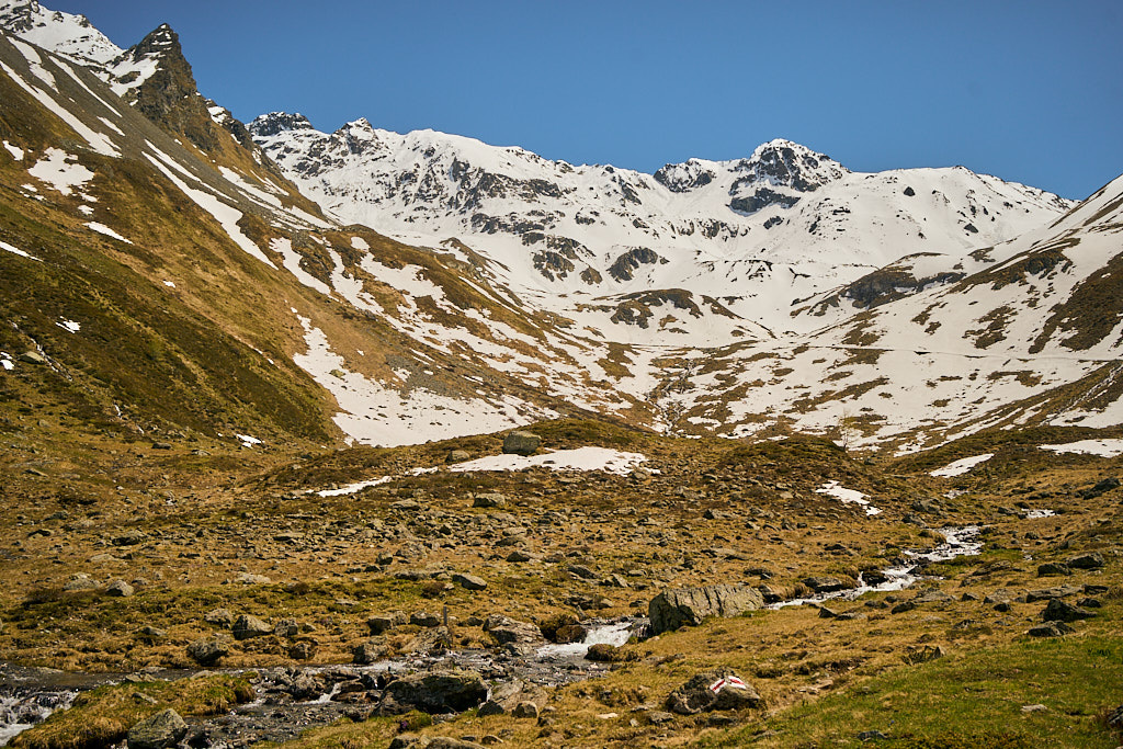 Passhöreli (Bildmitte rechts) am Sertigpass Passhöreli (Bildmitte rechts) am Sertigpass