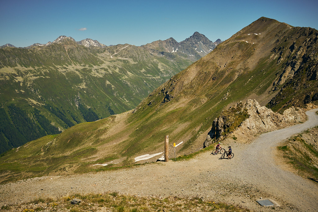 Mountainbiker auf dem Weg zur Ischalp Mountainbiker auf dem Weg zur Ischalp