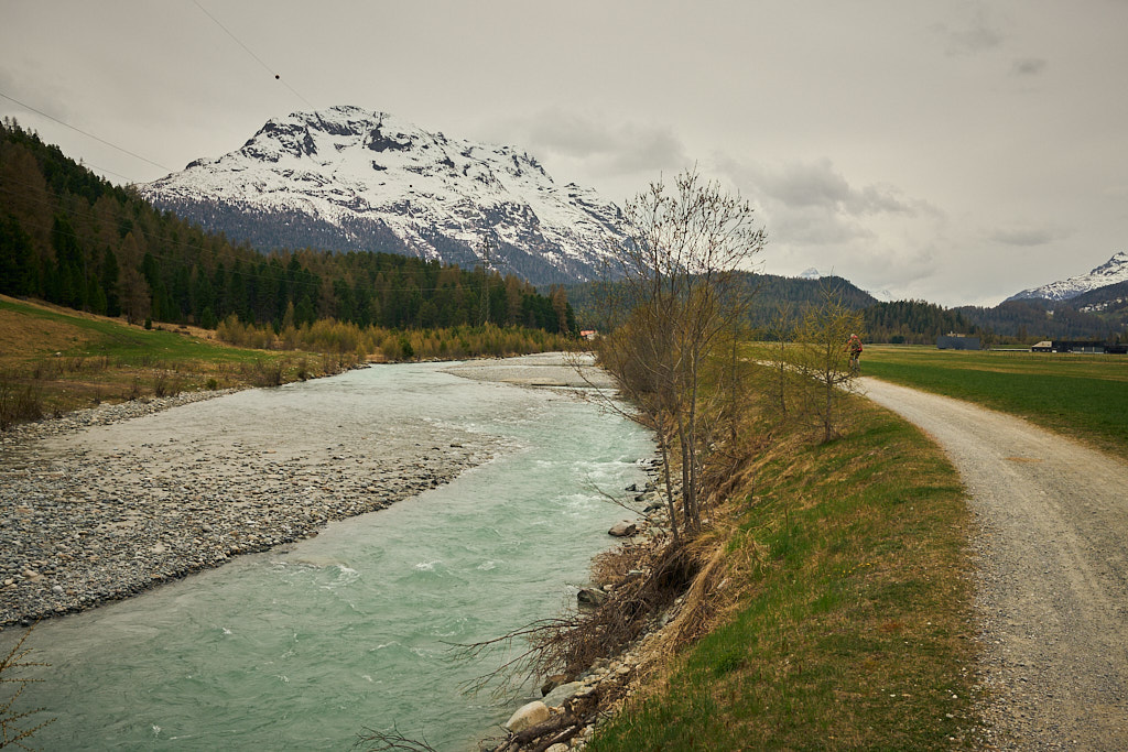Auf dem Inn-Radweg nach St. Moritz Auf dem Inn-Radweg nach St. Moritz
