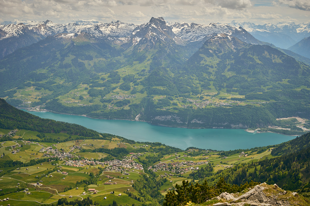 Amden und der Walensee in der Tiefe Amden und der Walensee in der Tiefe