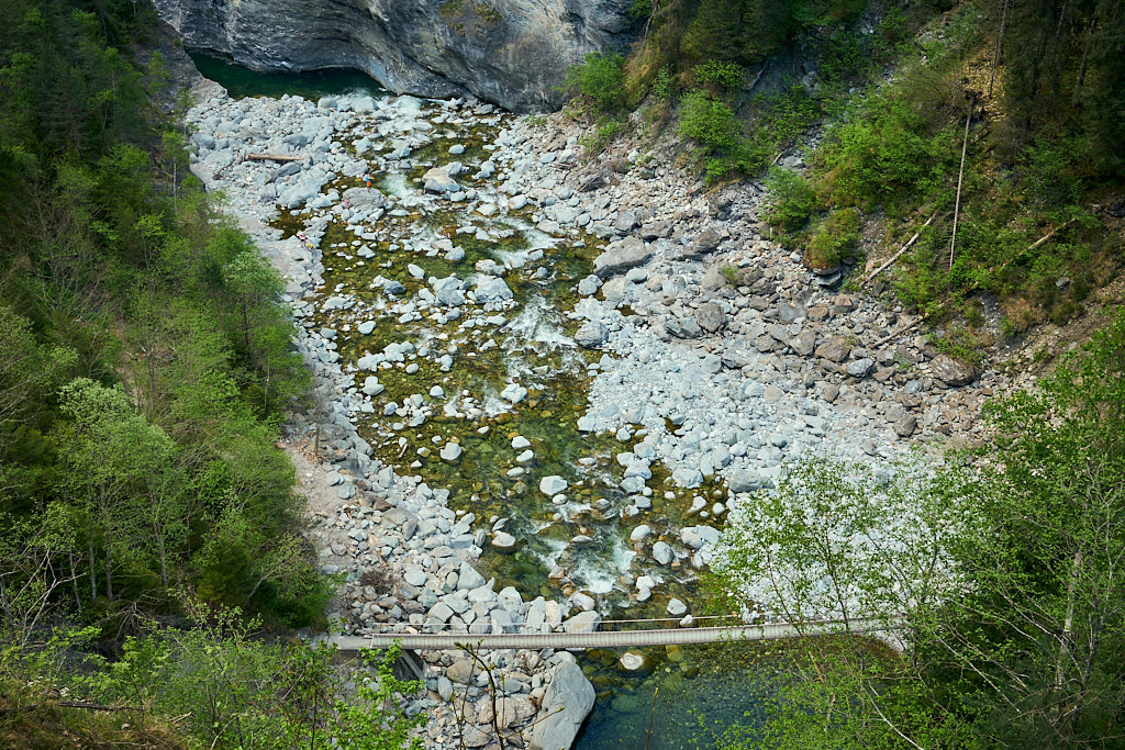 Flussbett des Hinterrheins in der Viamala-Schlucht Flussbett des Hinterrheins in der Viamala-Schlucht