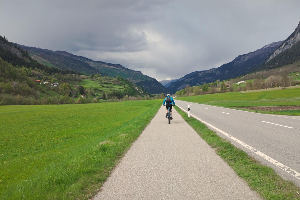 Unterwegs von Andeer nach Zillis im Val Schons Unterwegs von Andeer nach Zillis im Val Schons