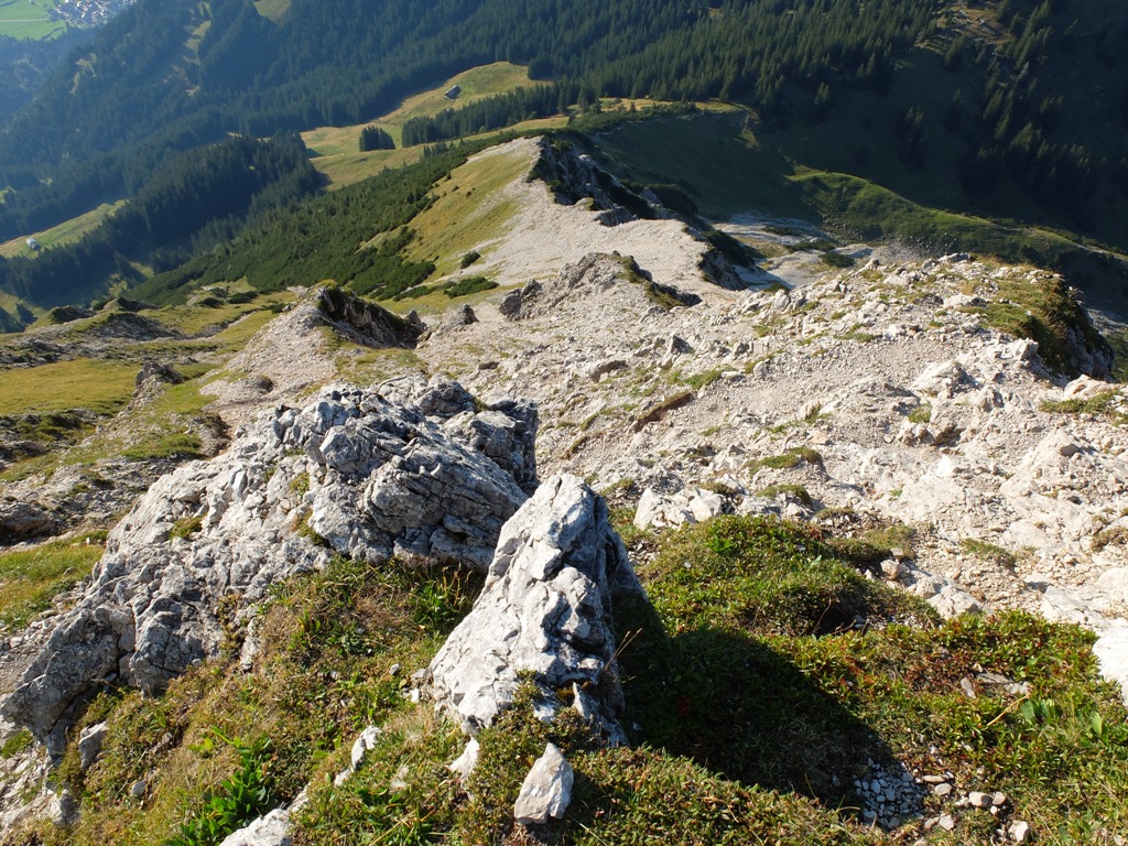 Weiterer Abstieg auf dem Nordwestgrat