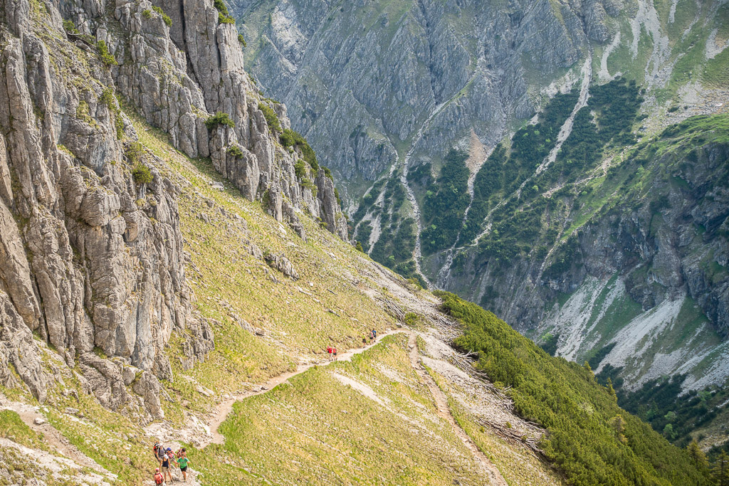 Wanderer auf dem Gaisalpsteig