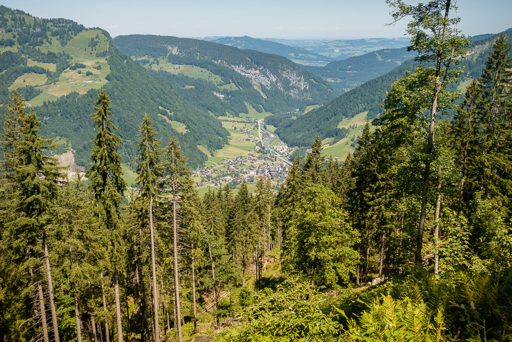 Blick hinunter auf Mellau